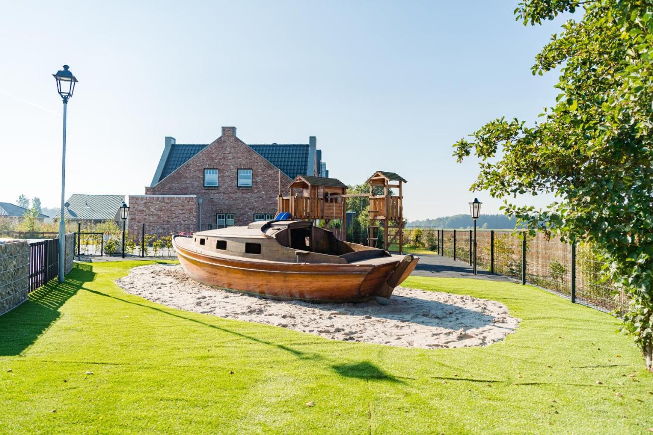 Ferienpark Harkebruegge Haus Juist Barssel  エクステリア 写真
