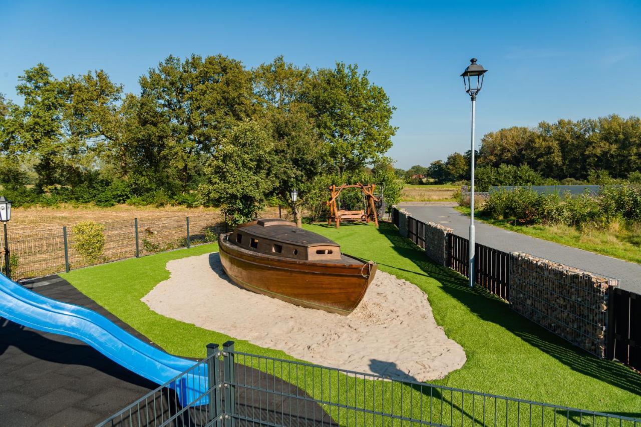 Ferienpark Harkebruegge Haus Juist Barssel  エクステリア 写真